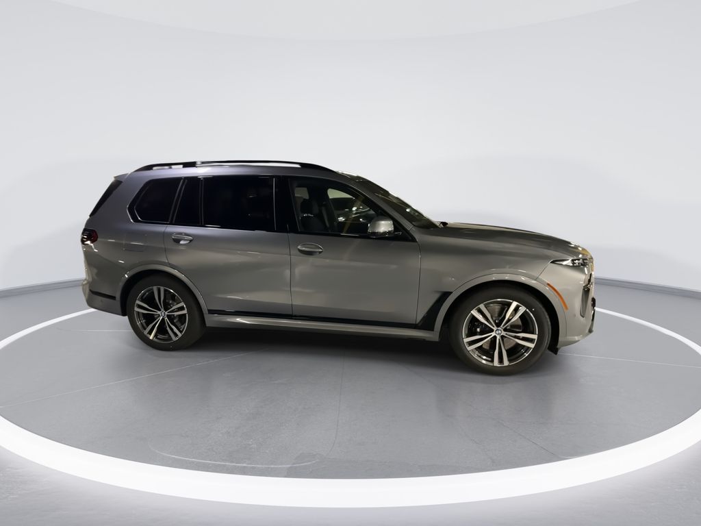 Thumbnail: 2026 BMW X7 - 9