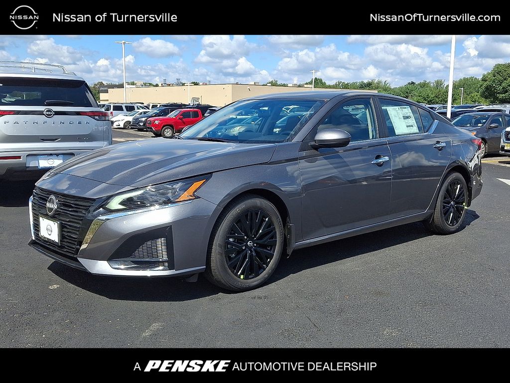 Thumbnail: 2025 Nissan Altima - 1