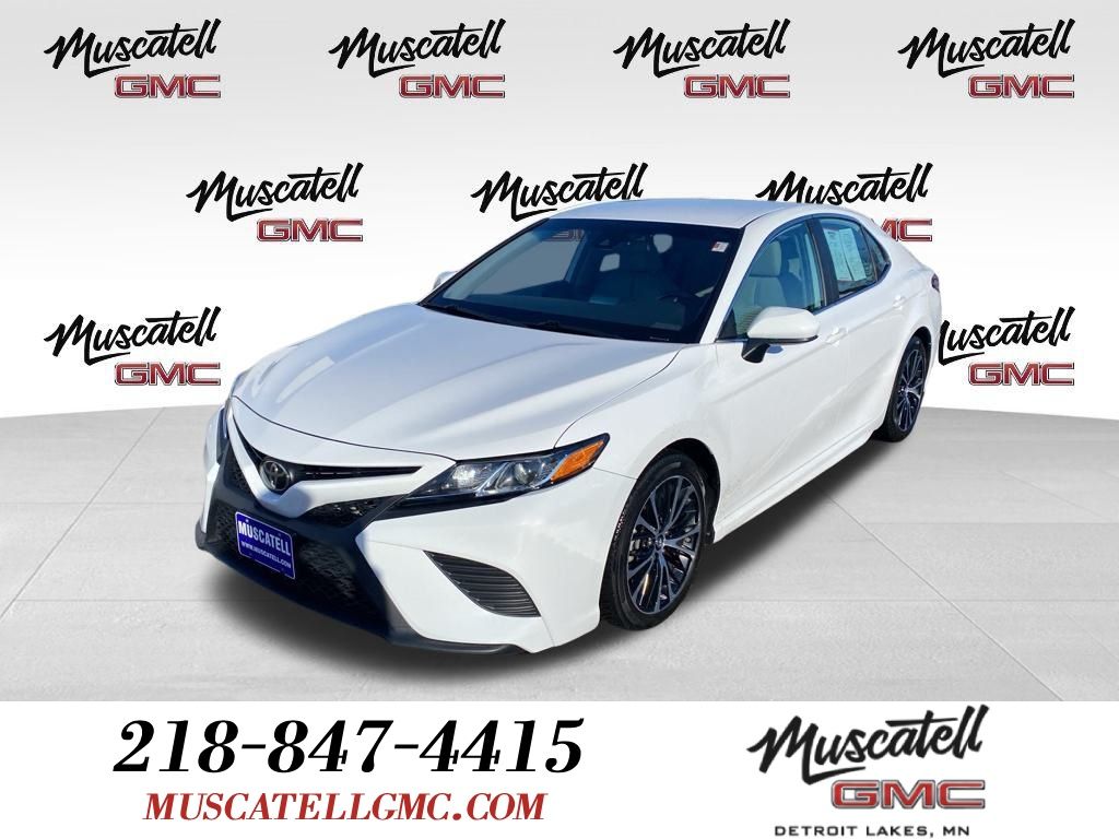 2019 Toyota Camry SE FWD