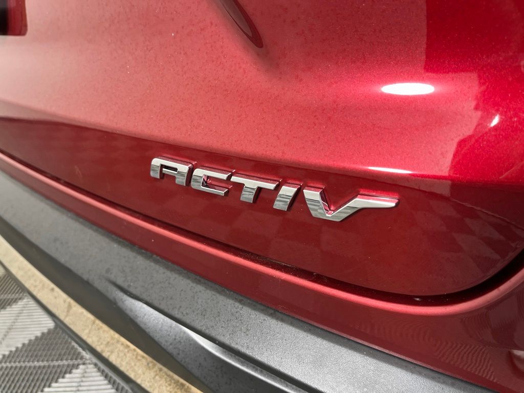 Thumbnail: 2024 Chevrolet Trax - 5