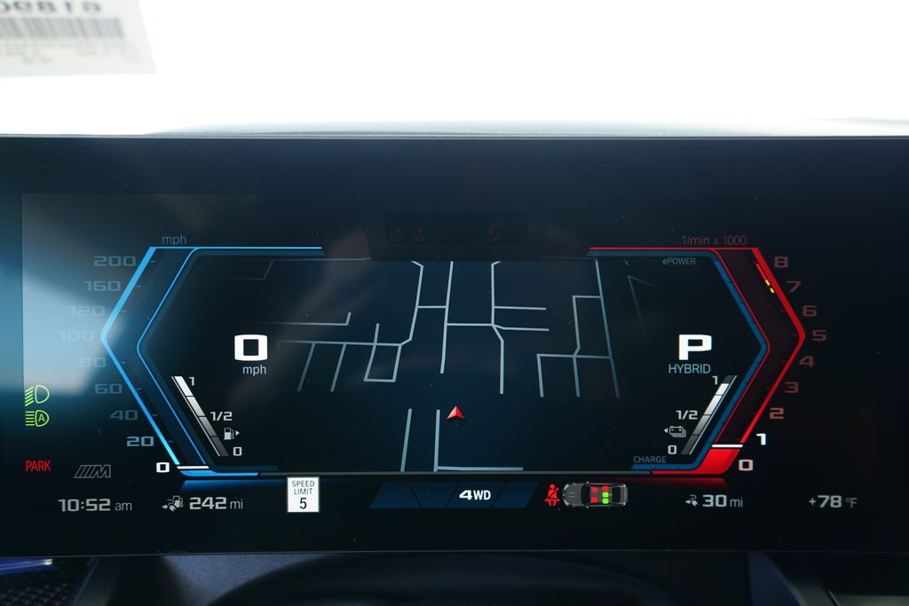 Thumbnail: 2026 BMW M5 - 17