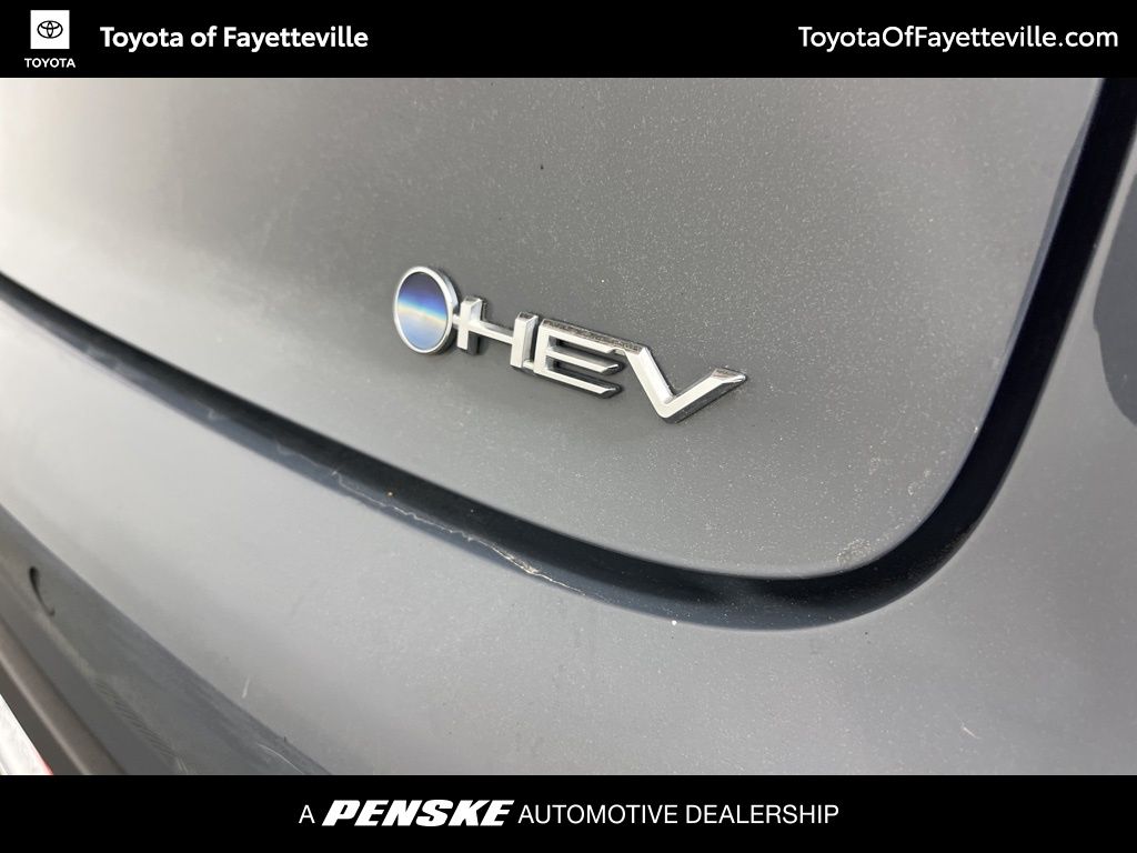 Thumbnail: 2024 Toyota Prius - 10