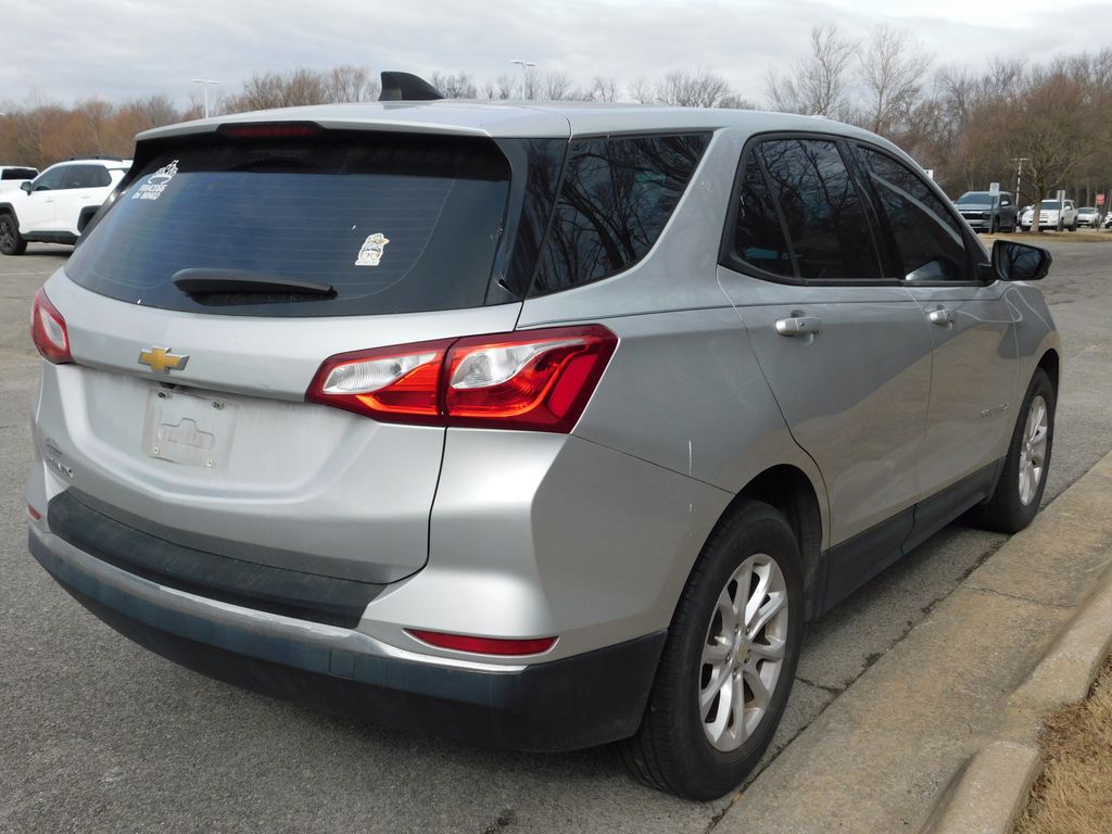 2018 Chevrolet Equinox LS 10