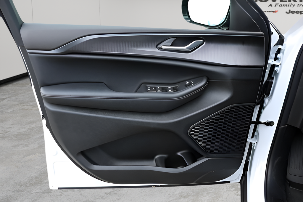 New Car 2025 Jeep Grand Cherokee L  Altitude X For Sale Under $40,000 In Austin, Texas