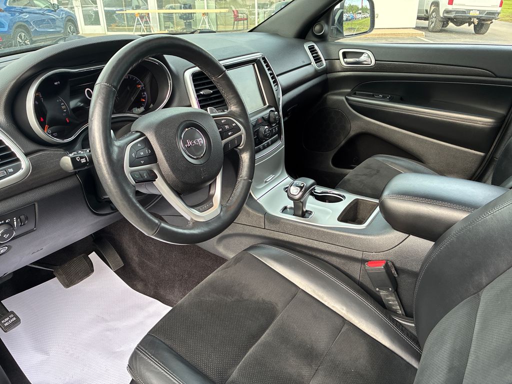 2015 Jeep Grand Cherokee Altitude White at Bob Ruth Ford