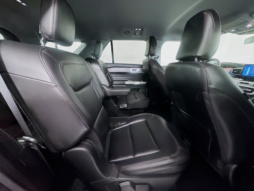 Used Car 2022 Ford Explorer  Xlt For Sale Under $30,000 In Austin, Texas