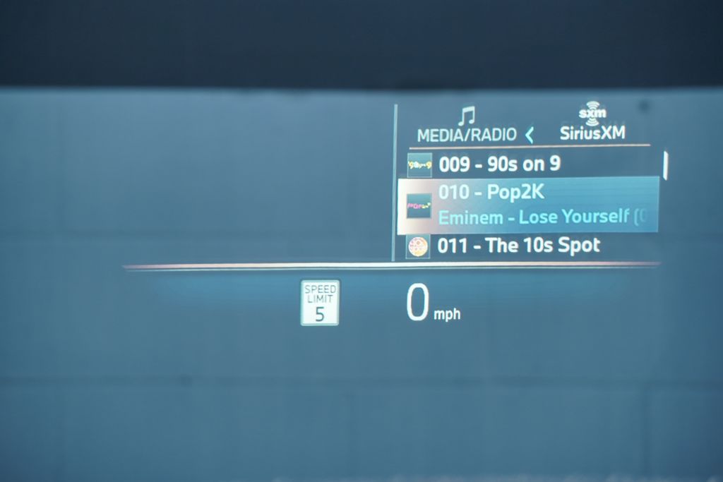 Thumbnail: 2026 BMW i5 - 8