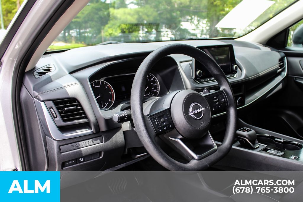 Used 2024 Silver Nissan S image 23