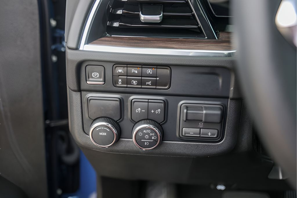 Used Car 2025 Chevrolet Tahoe  Lt For Sale Under $70,000 In Austin, Texas