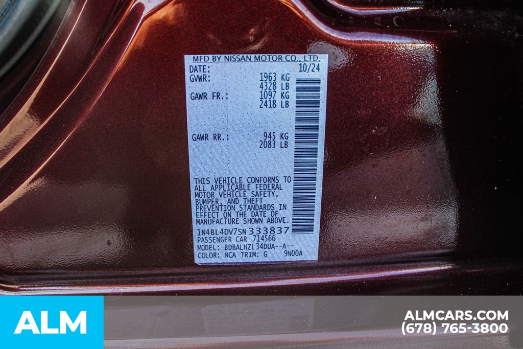 Used 2025 Red Nissan 2.5 SV image 41