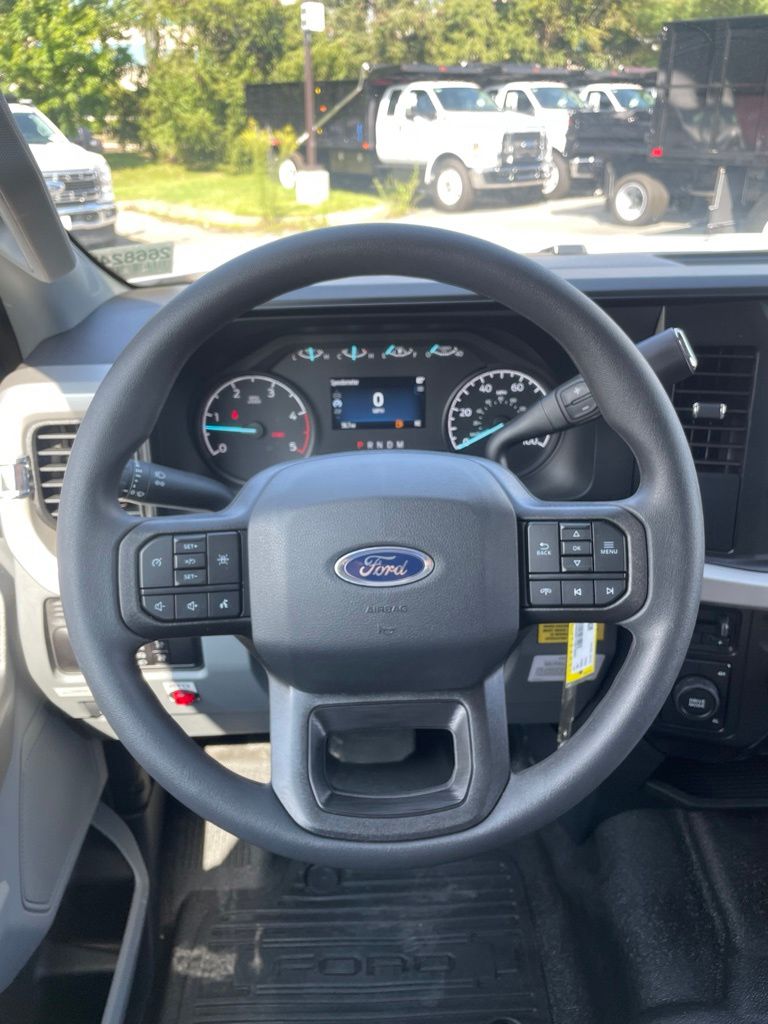 2026 Ford F-550 Chassis XL