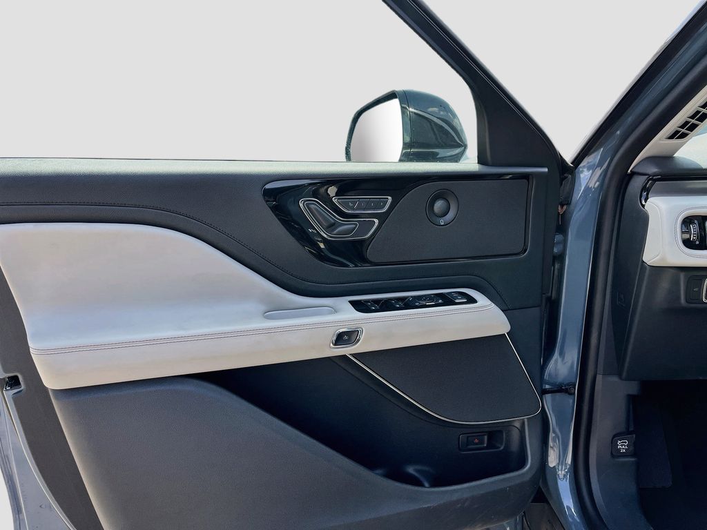 2025 Lincoln Aviator Premiere Blue at Don McGill Toyota