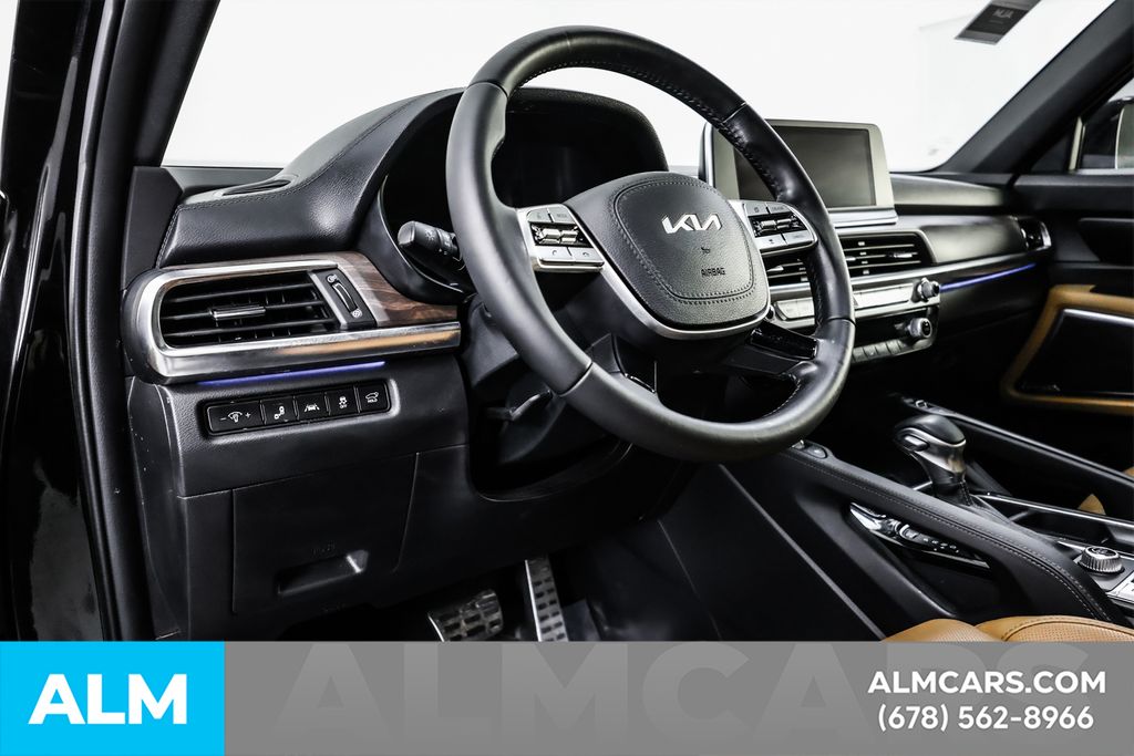 Used 2022 Black Kia SX image 26