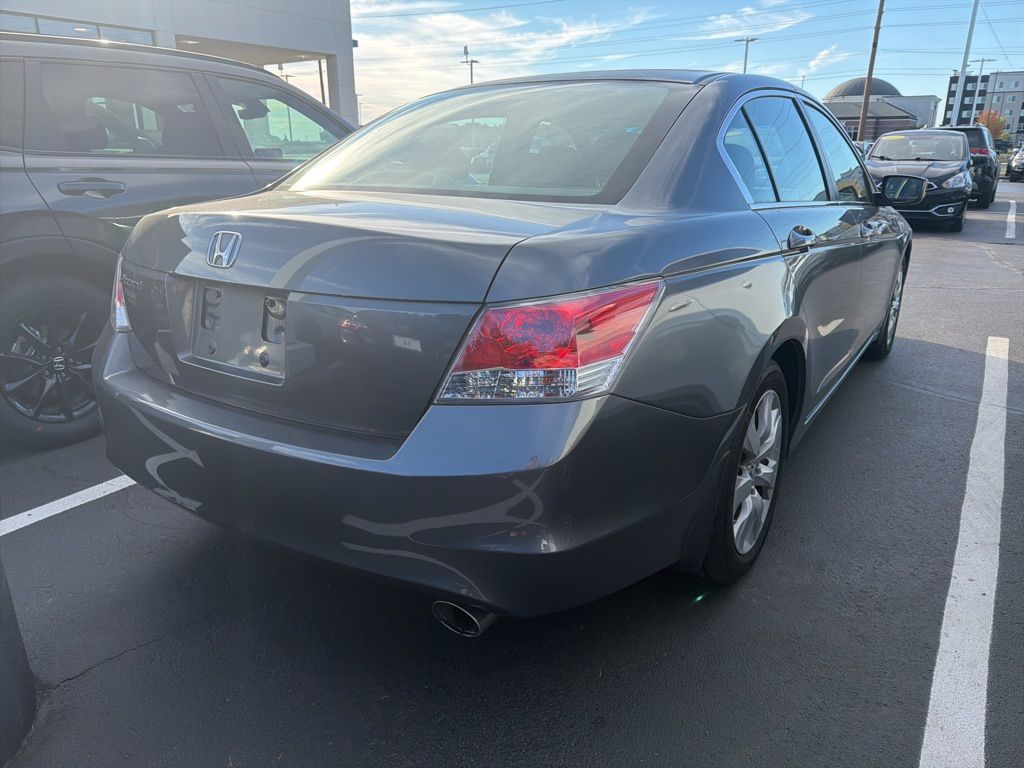 Thumbnail: 2010 Honda Accord - 3