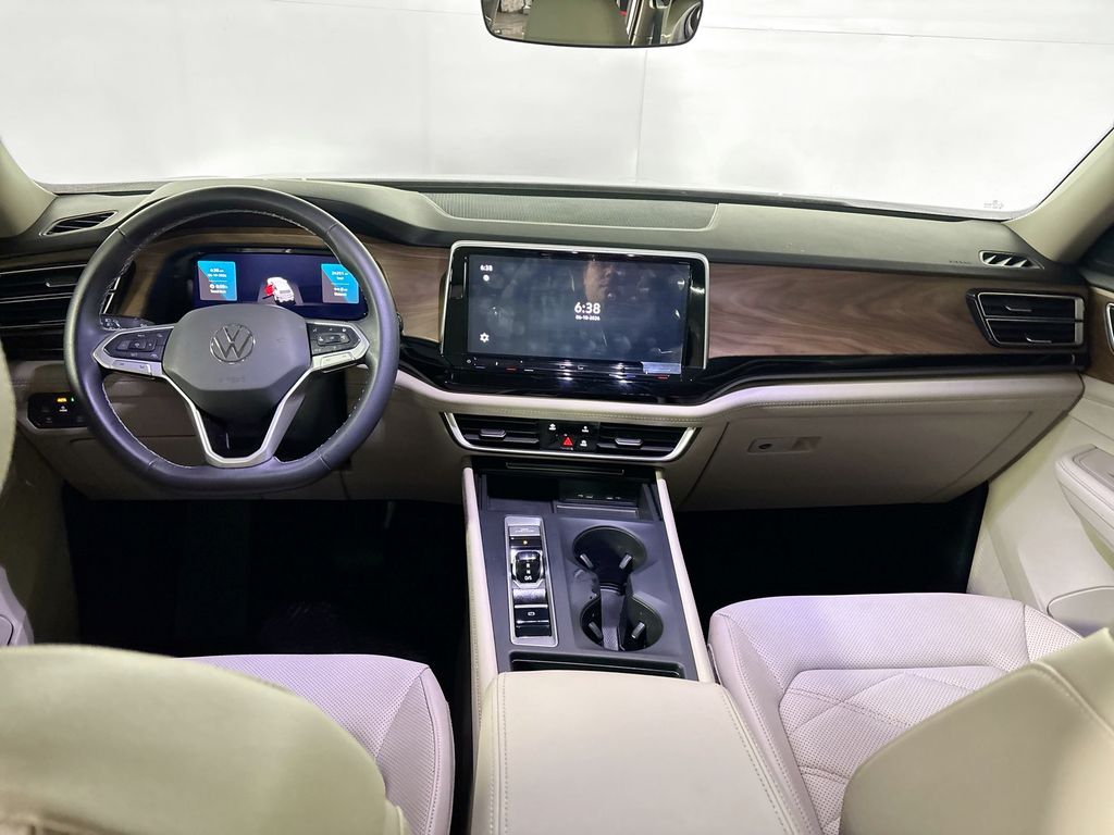 2024 Volkswagen Atlas 2.0T SE