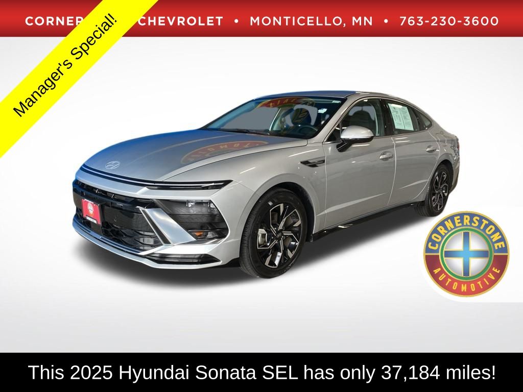 Aero Silver 2025 Hyundai Sonata Sedan Front-Wheel Drive 8-Speed Automatic