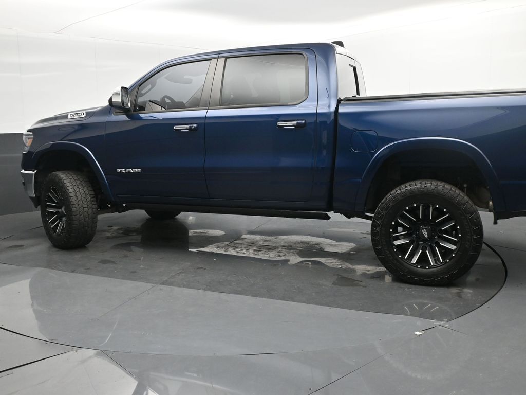 2019 Ram 1500 Laramie Crew Cab 4x4 5'7" Box