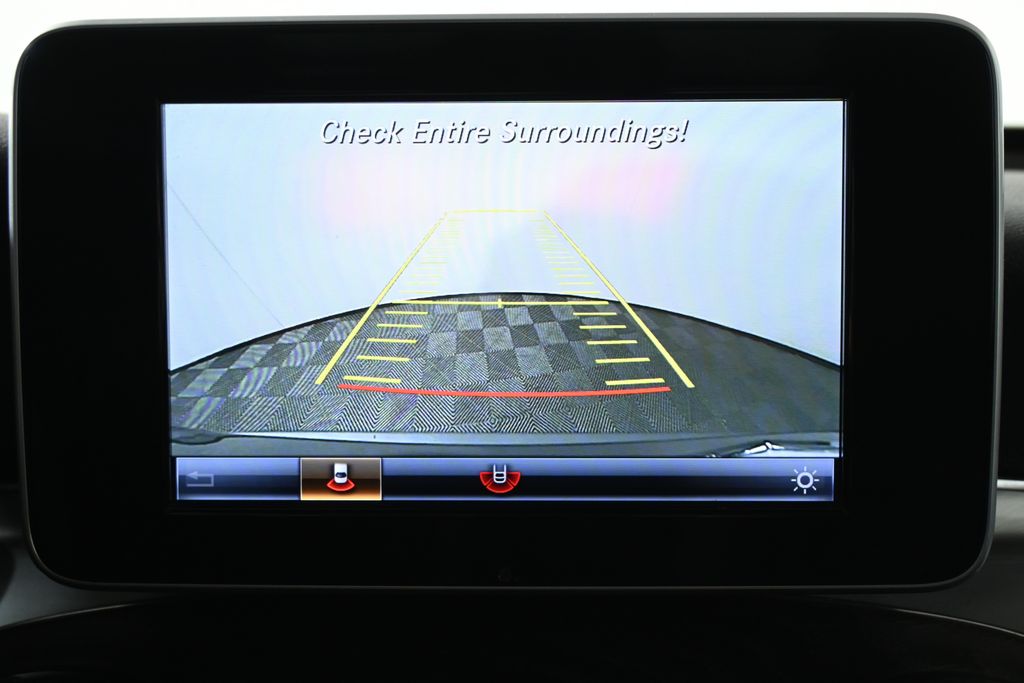 Thumbnail: 2019 Mercedes-Benz GLC - 15