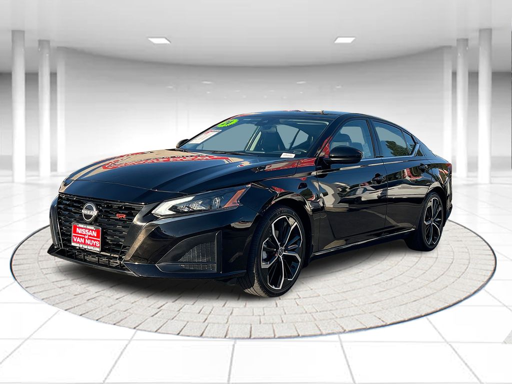 2024 Nissan Altima 2.5 SR FWD