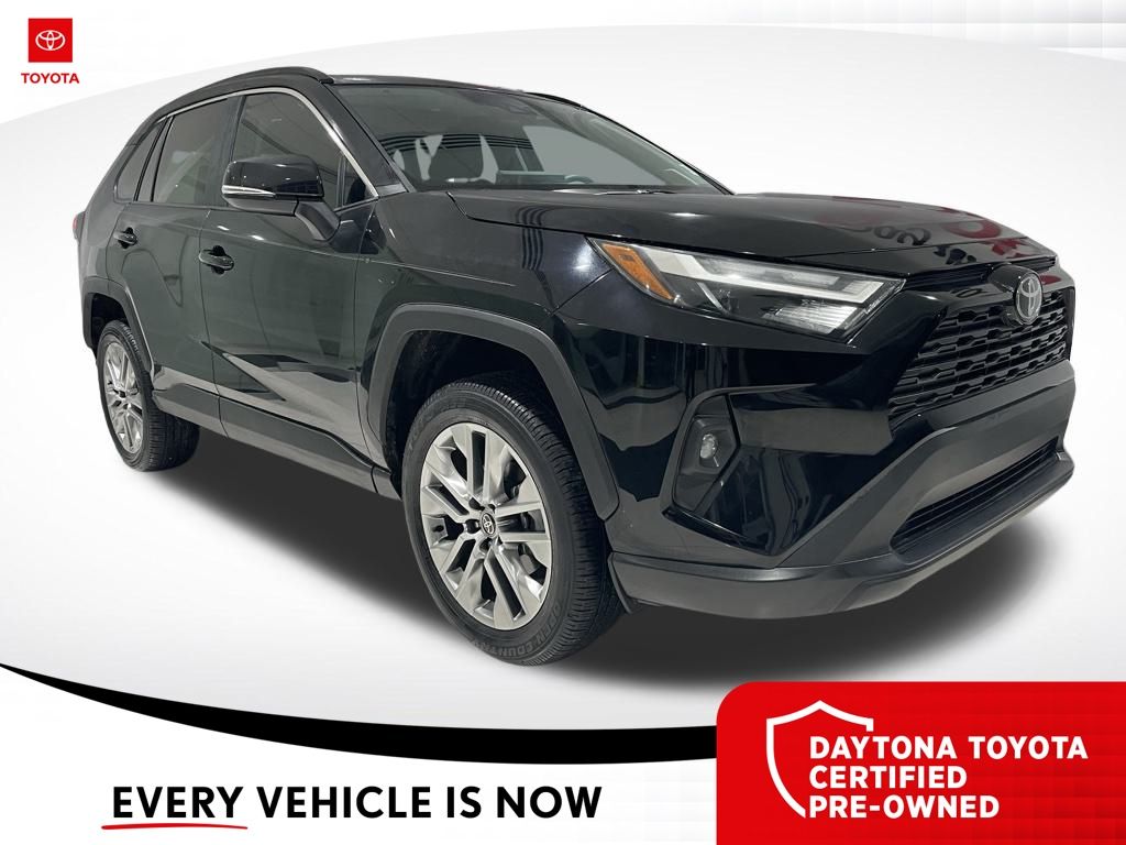 2023 Toyota RAV4 XLE Premium's photo