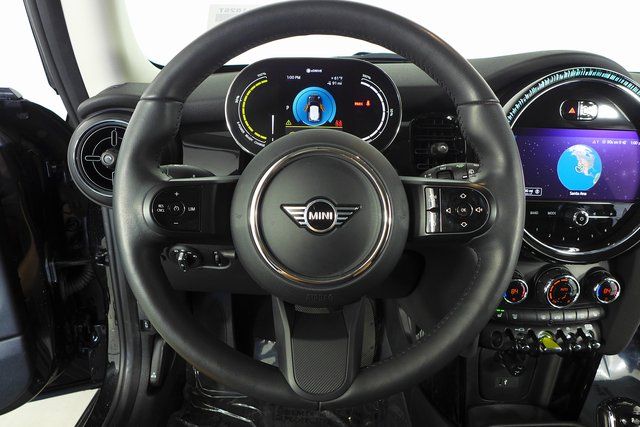 2024 MINI Cooper SE Electric  25