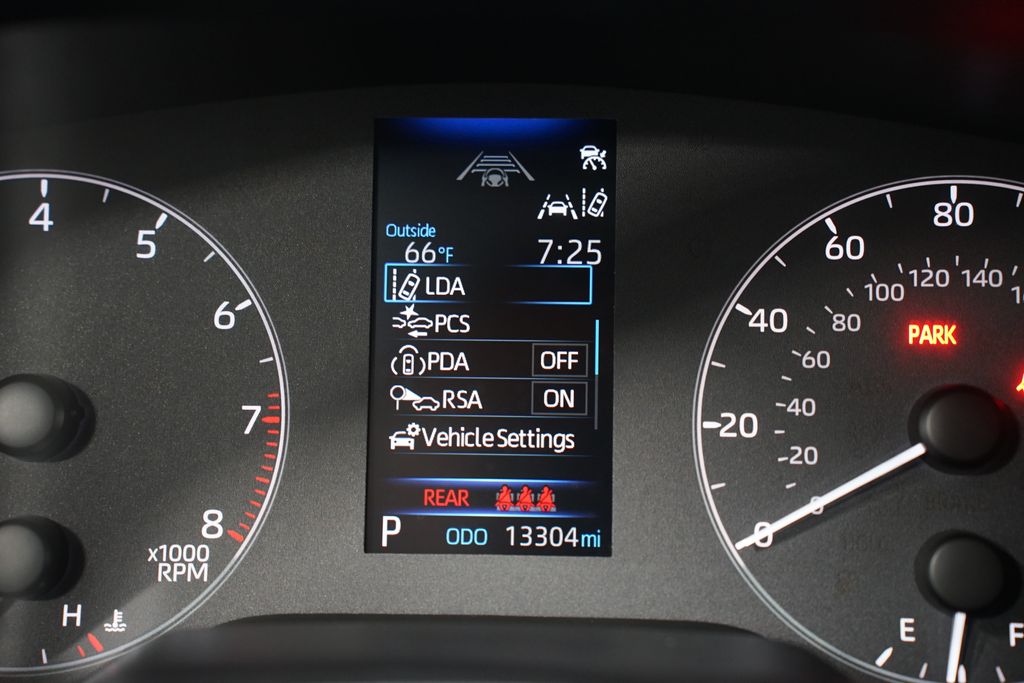 2024 Toyota Corolla LE 16