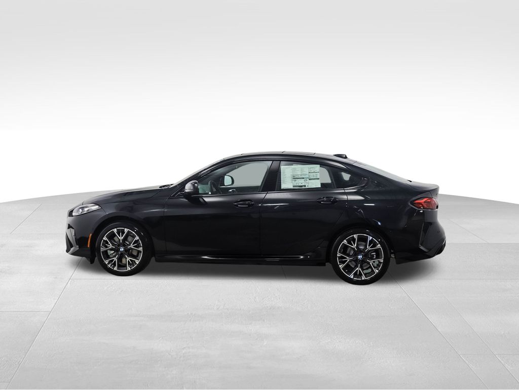 Thumbnail: 2026 BMW 2 Series - 2