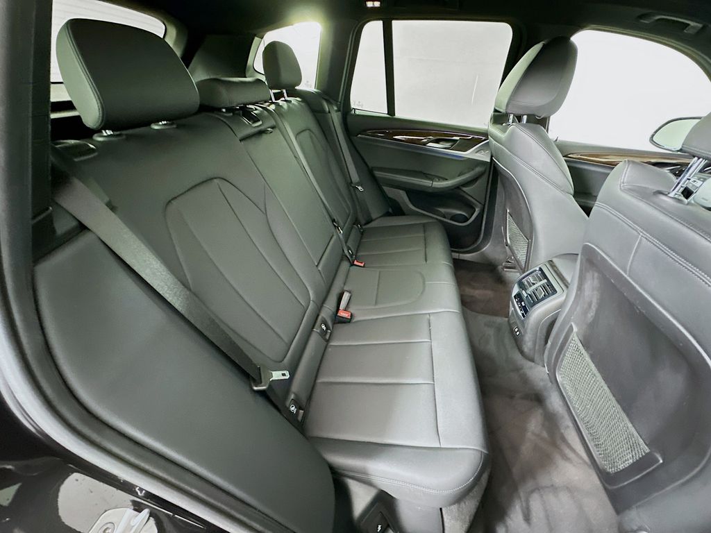 Thumbnail: 2021 BMW X3 - 26