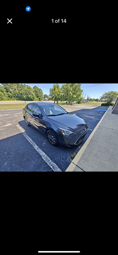 Gray (Graphite) 2019 Toyota Yaris LE Sedan FWD Sedan Front-Wheel Drive 6-Speed Automatic