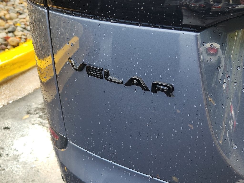 Thumbnail: 2022 Land Rover Range Rover Velar - 31