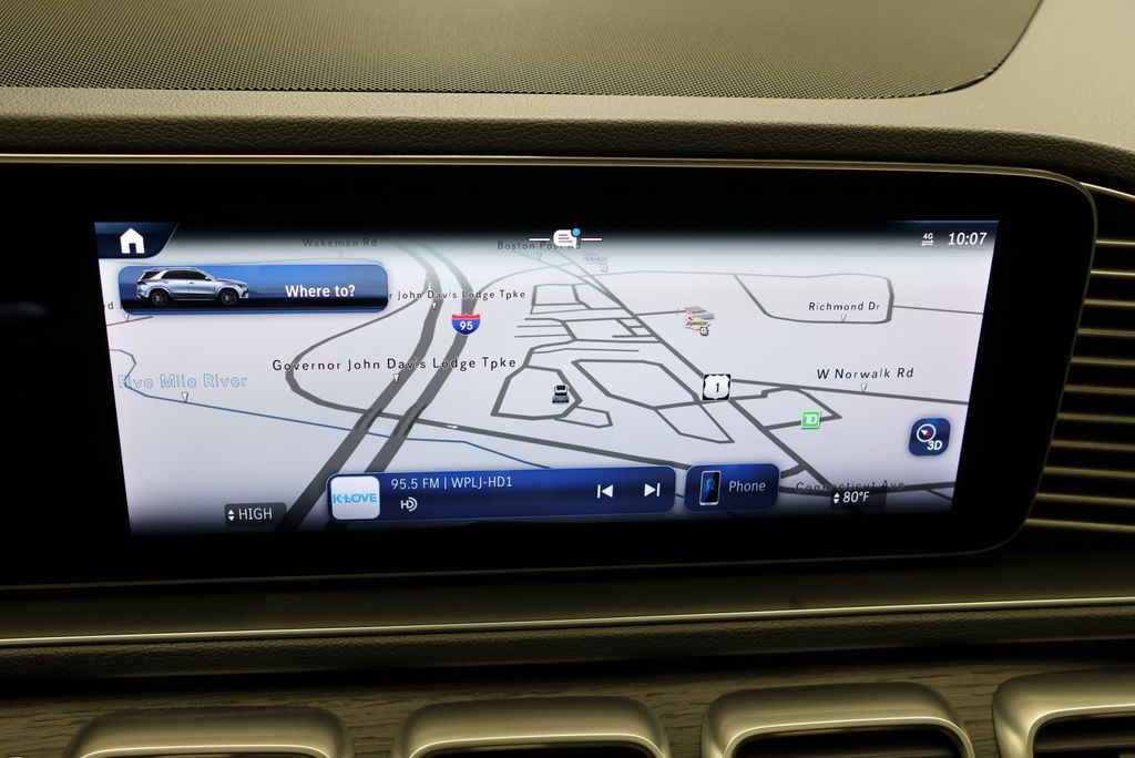 Thumbnail: 2026 Mercedes-Benz GLE - 25