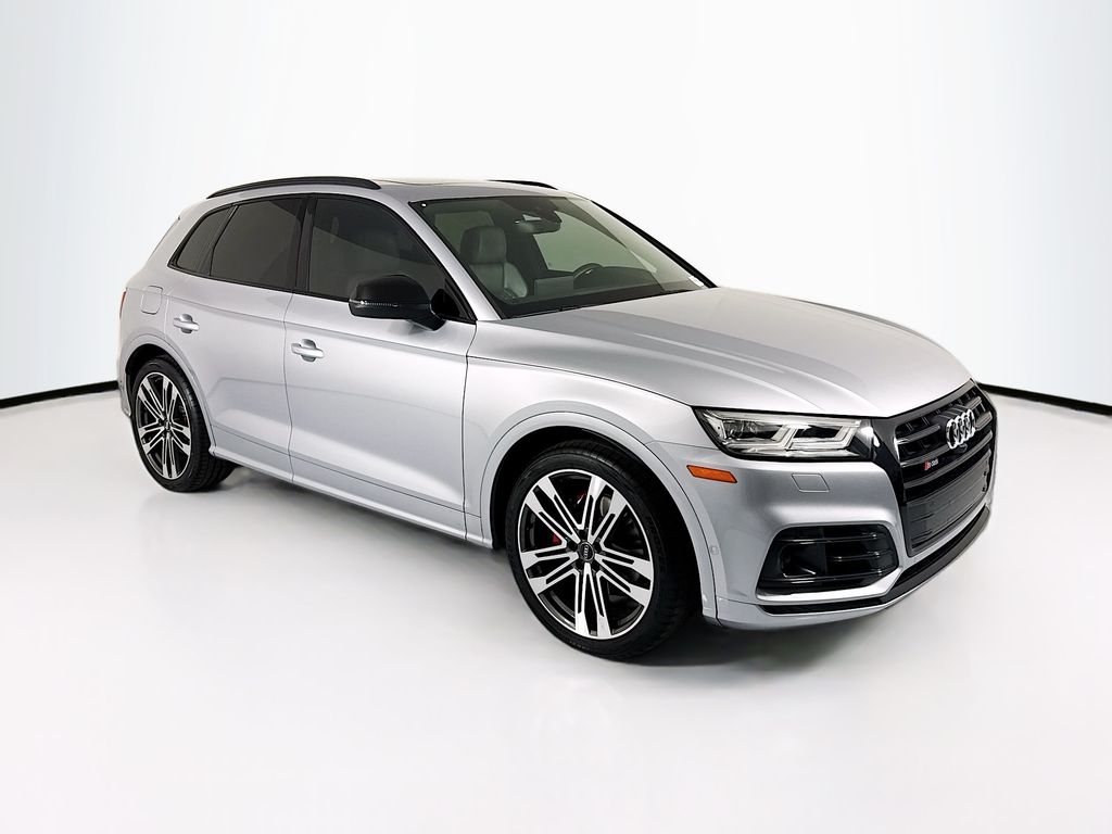 Thumbnail: 2020 Audi SQ5 - 3