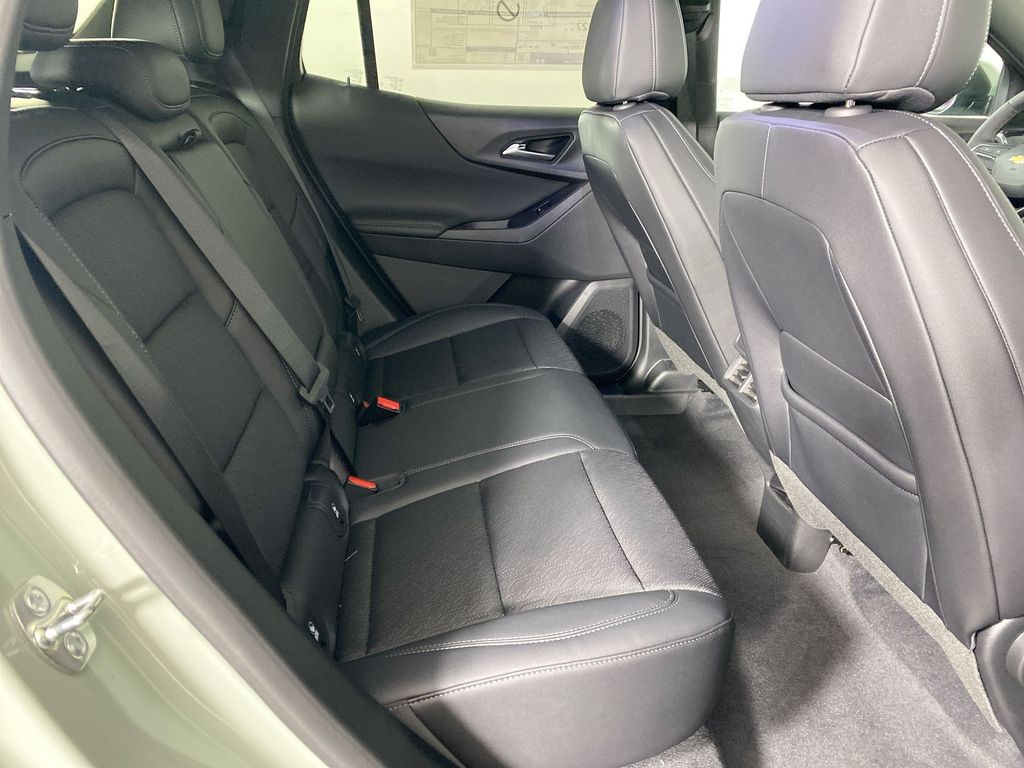 2026 Chevrolet Equinox LT photo