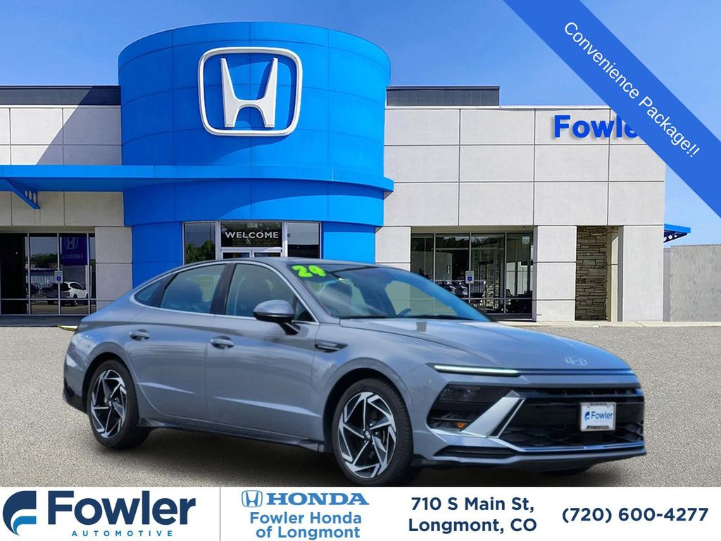 Transmission Blue 2024 Hyundai Sonata Sedan Front-Wheel Drive 8-Speed Automatic