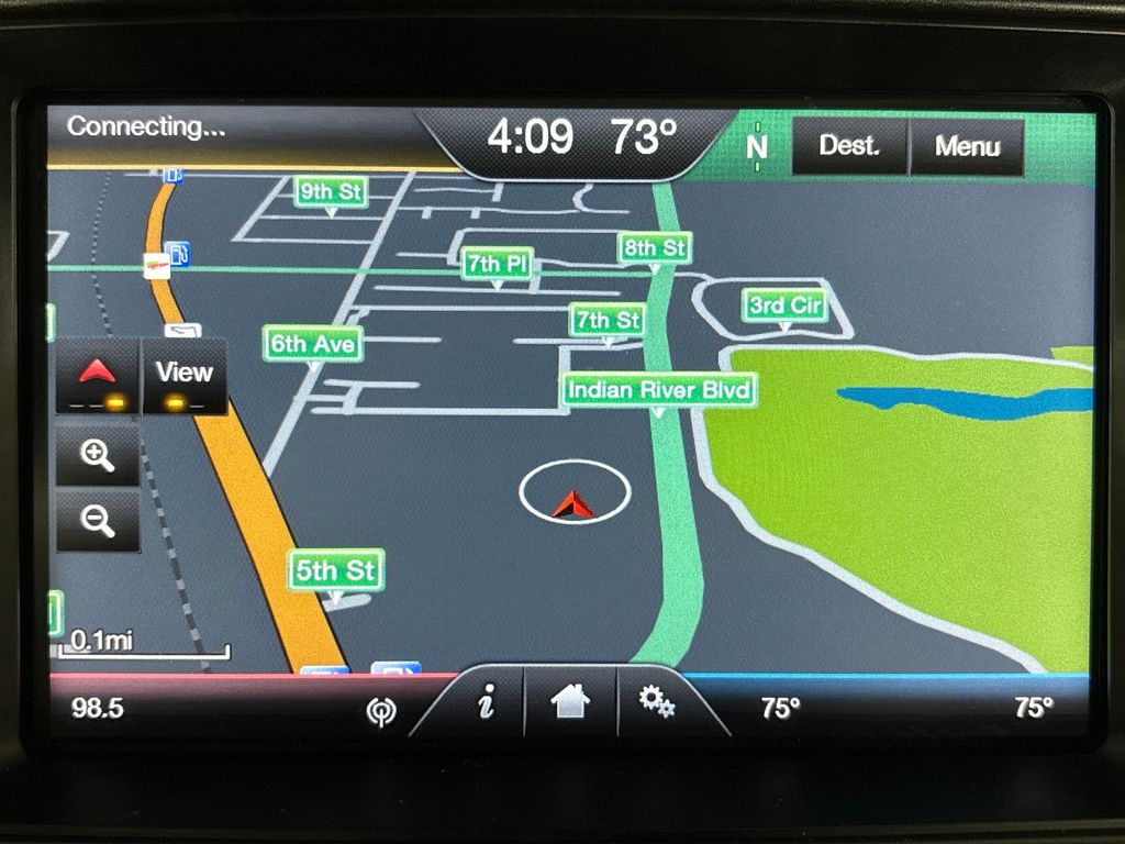 Used 2016 White Ford Platinum image 31