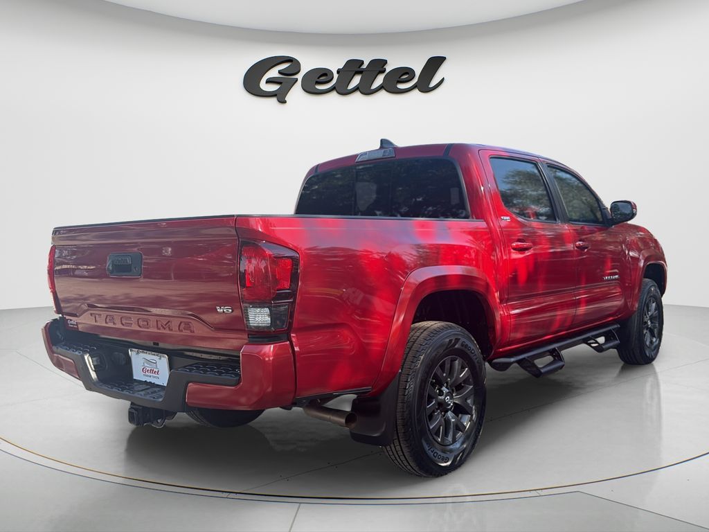 Certified Used 2022 Red Toyota SR5 image 5