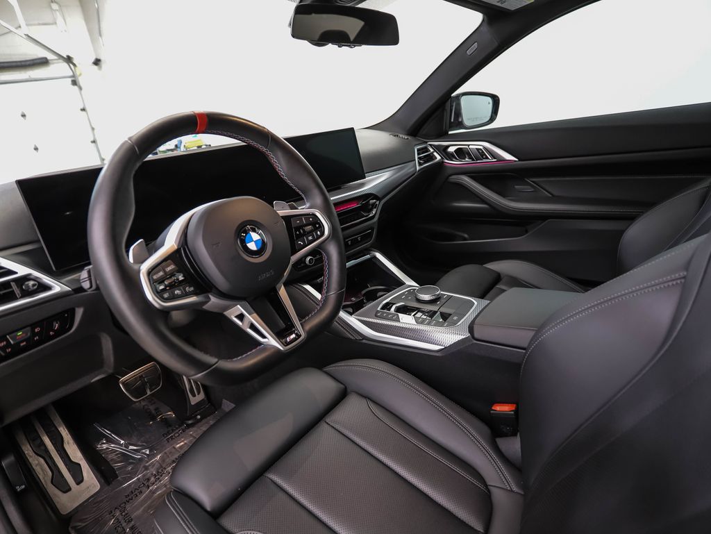 Thumbnail: 2025 BMW 4 Series - 10