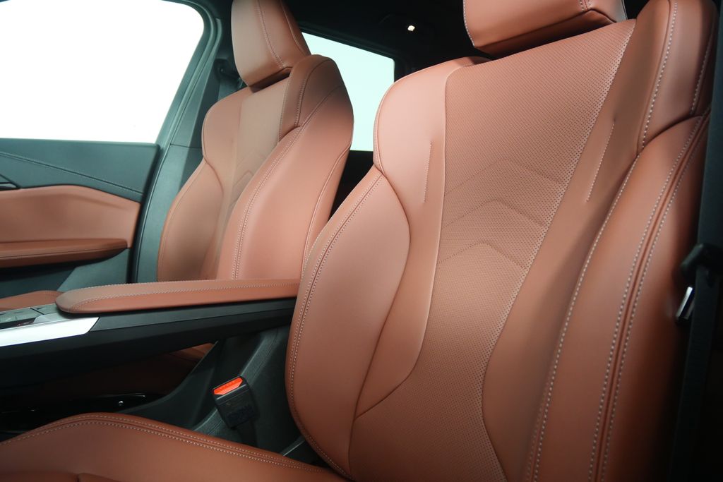 Thumbnail: 2026 BMW X1 - 10