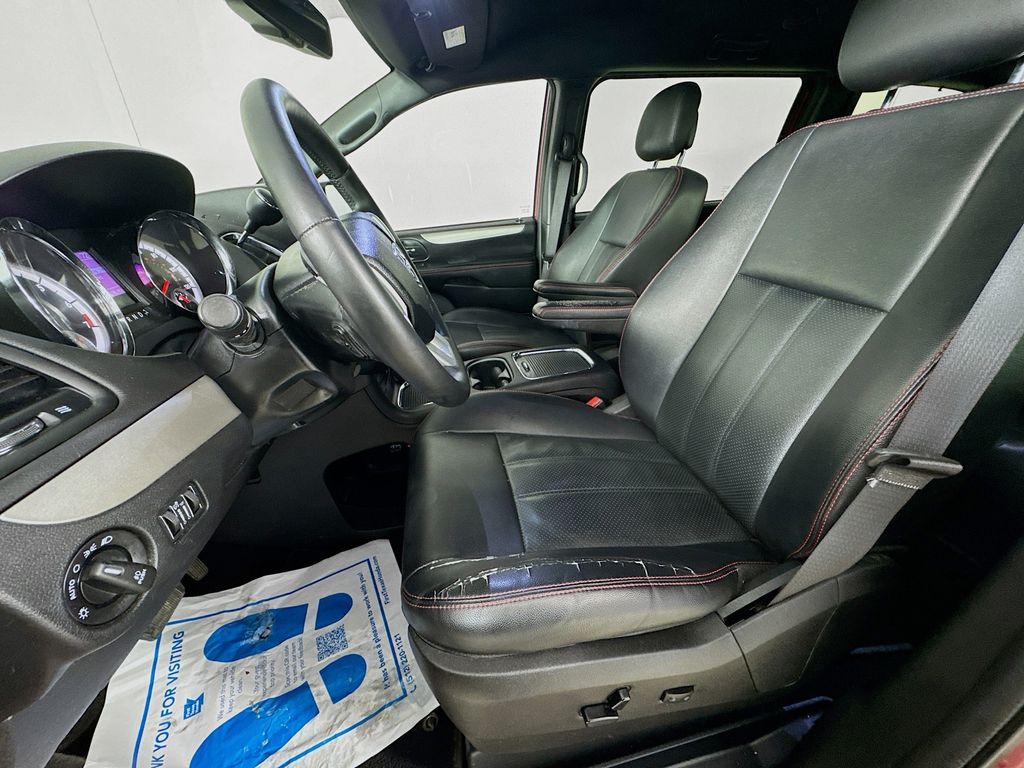 Used Car 2015 Dodge Grand Caravan  R/t For Sale Under $10,000 In Austin, Texas