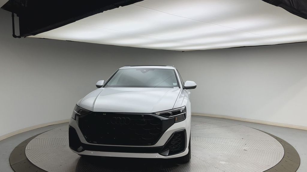 Thumbnail: 2026 Audi Q8 - 7