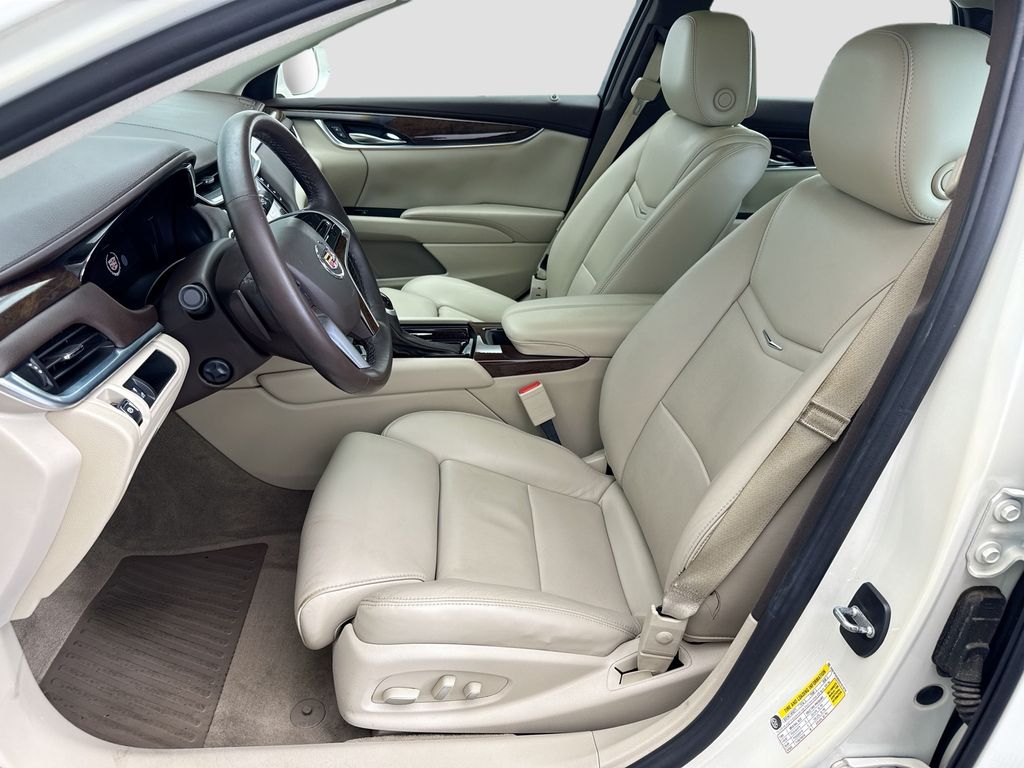 Thumbnail: 2013 Cadillac XTS - 18