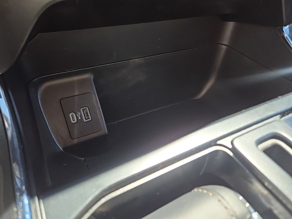 Used 2023 Gray Ford XLT image 39