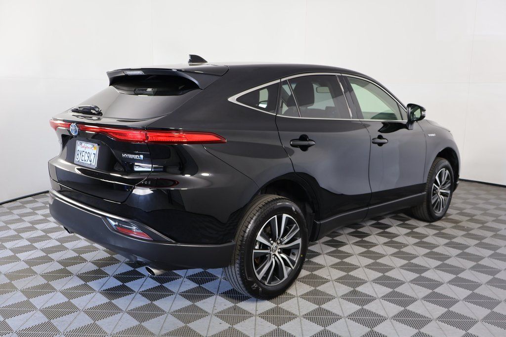 Thumbnail: 2021 Toyota Venza - 4