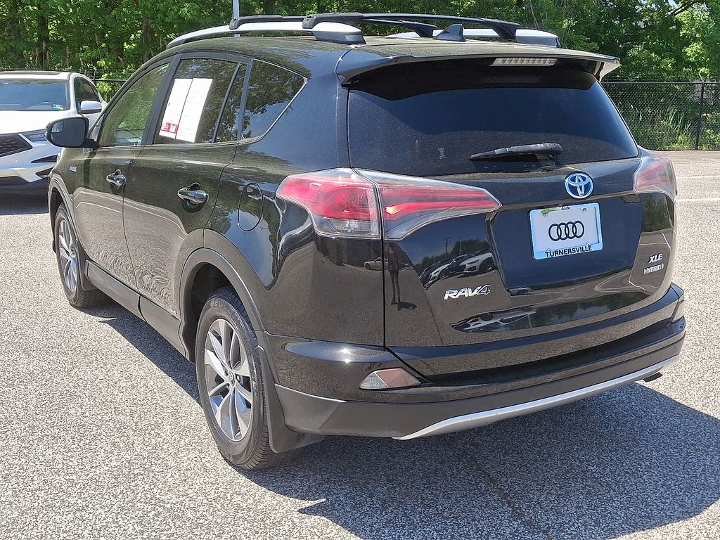 2016 Toyota RAV4 XLE 4