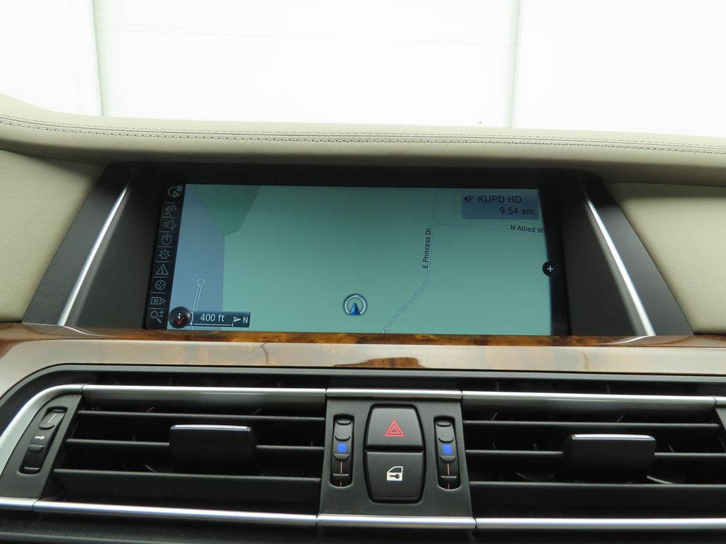 Thumbnail: 2014 BMW 7 Series - 15