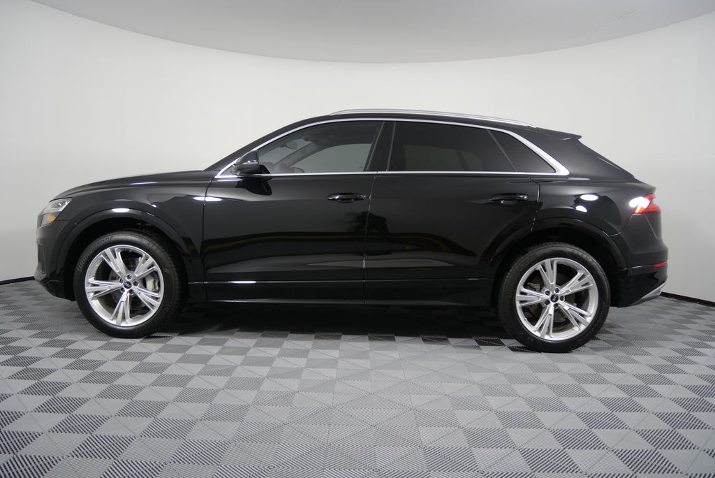 2022 Audi Q8 Premium Plus 7