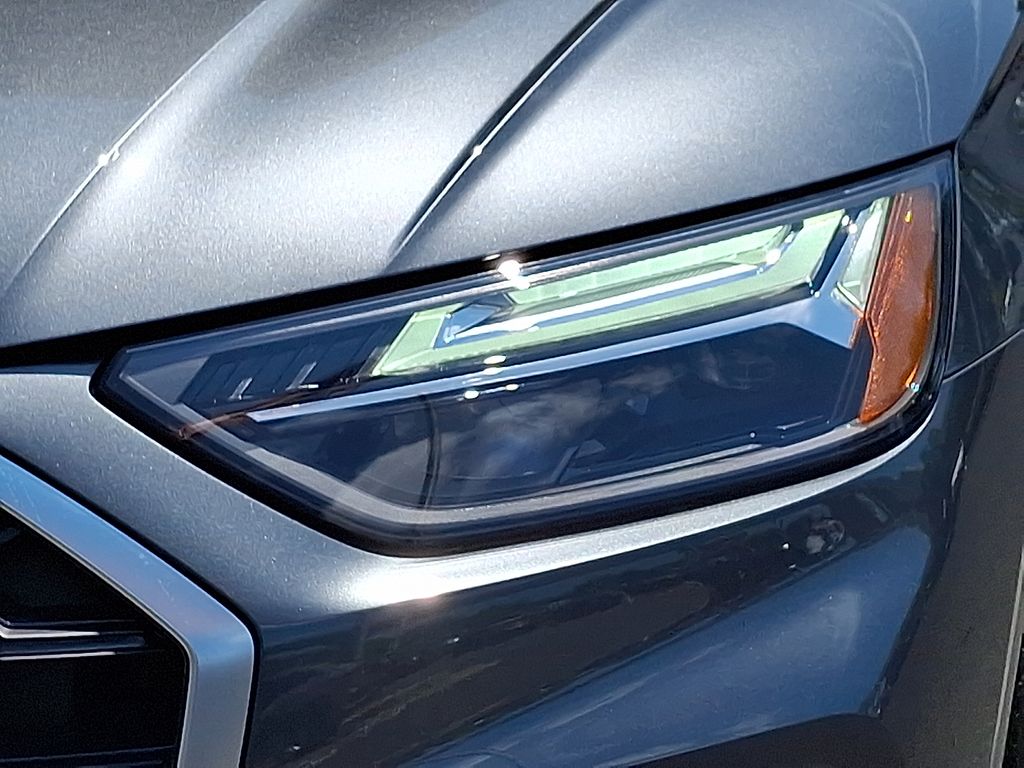 Thumbnail: 2024 Audi Q5 - 9