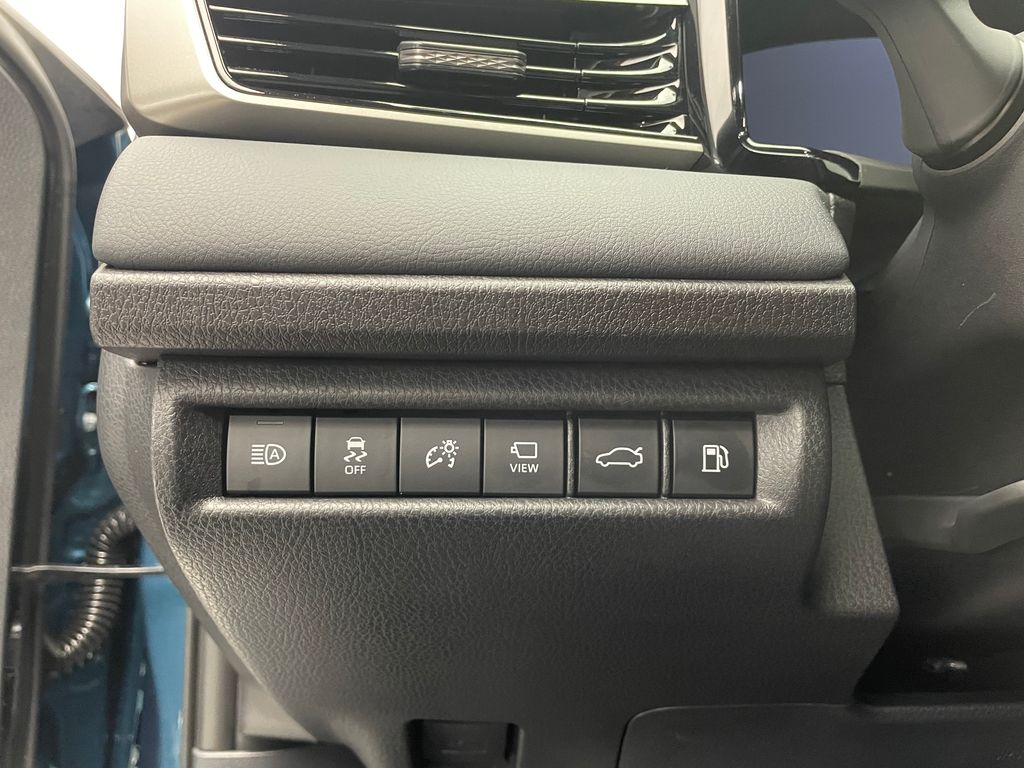 Thumbnail: 2025 Toyota Camry - 20