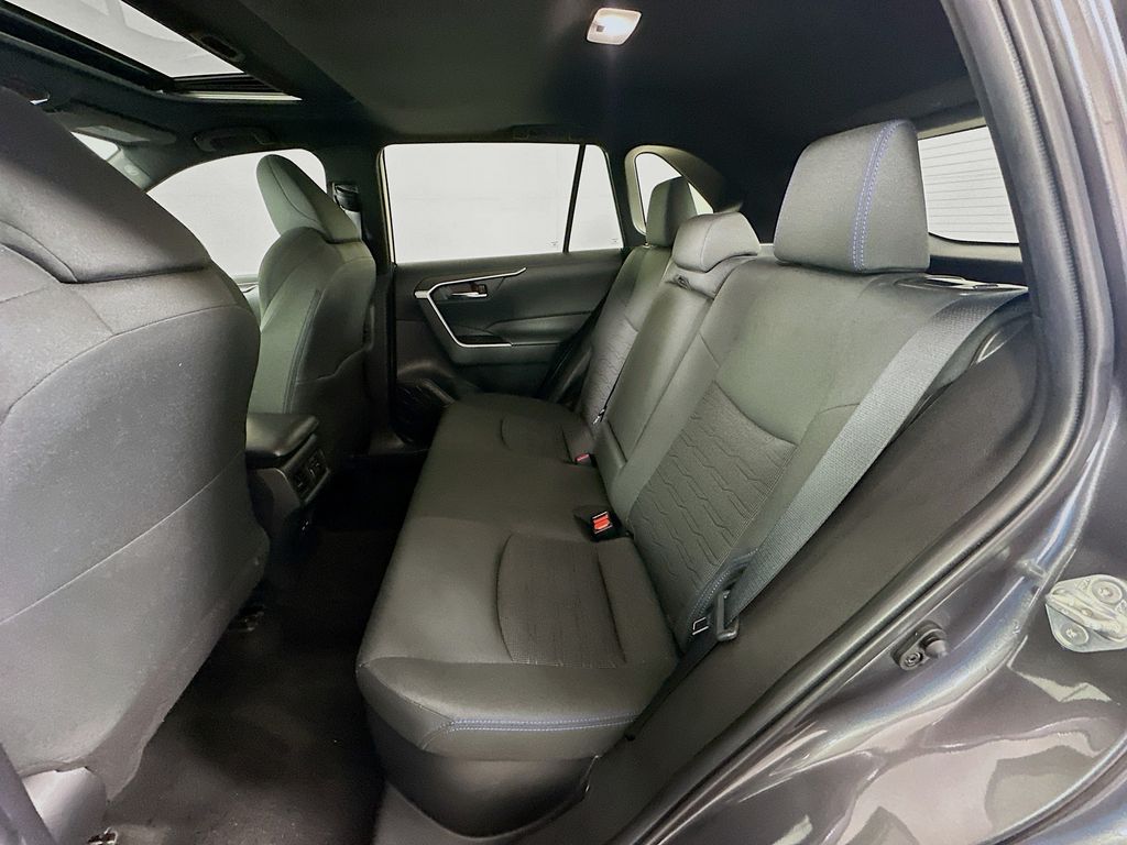 Thumbnail: 2022 Toyota RAV4 - 24