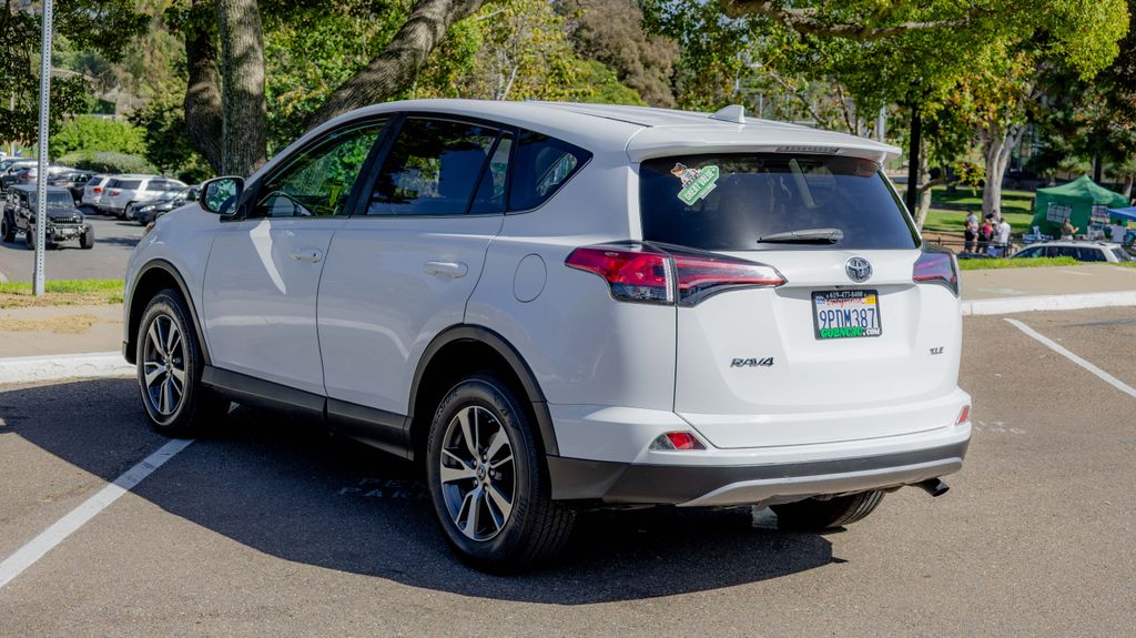 Used 2018 Toyota RAV4 XLE 4D Sport Utility